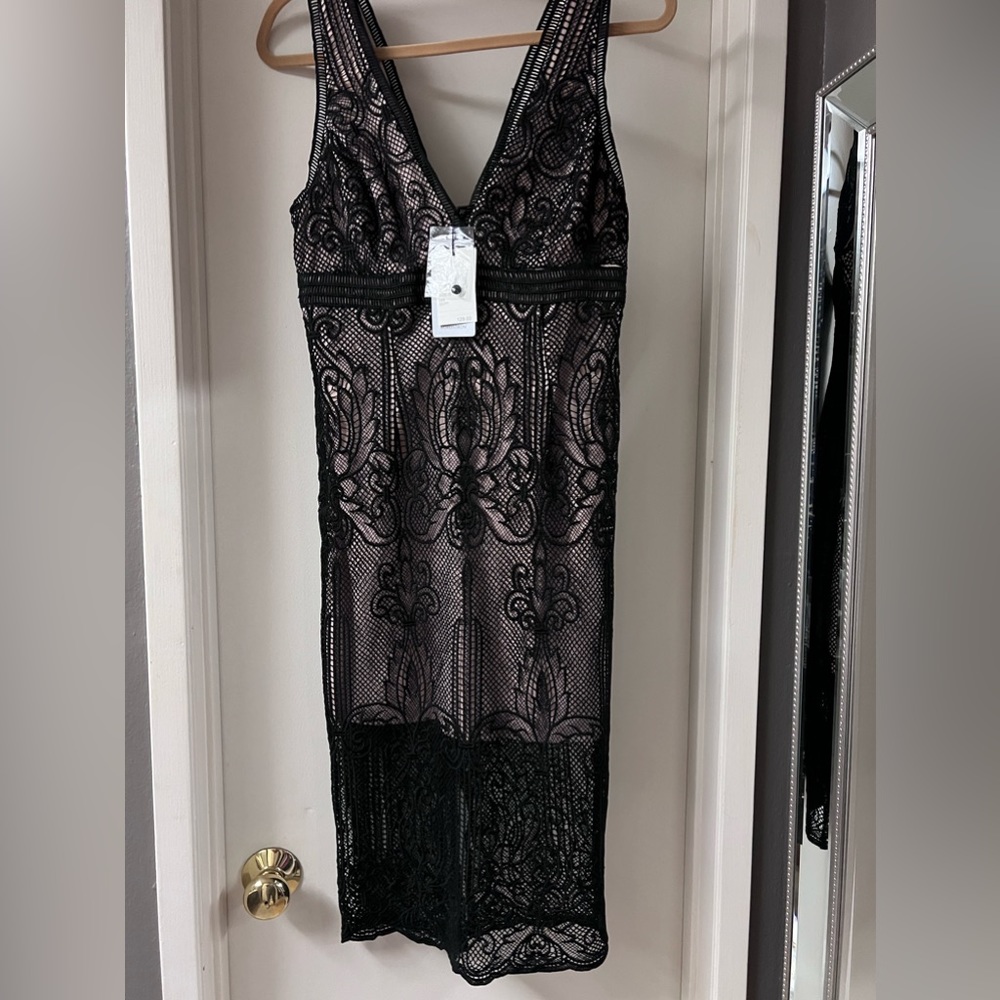 Dress, Black Dress, Lace dress, Midi black Lace Dress. Size 6-small